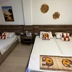 Carsi Butik * Αλικαρνασσός