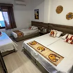 Carsi Butik Αλικαρνασσός